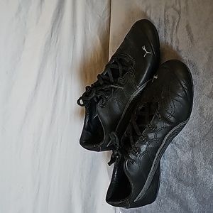 ❄️Donating Soon❄️ Puma Black Women's Shoes